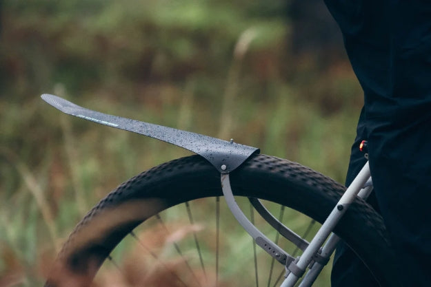 Win Wing – Black Dot
