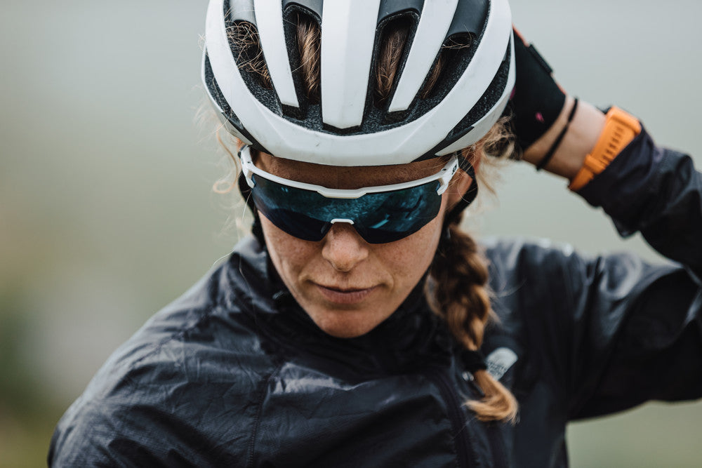 Julbo Ultimate White/Black – Sunglasses